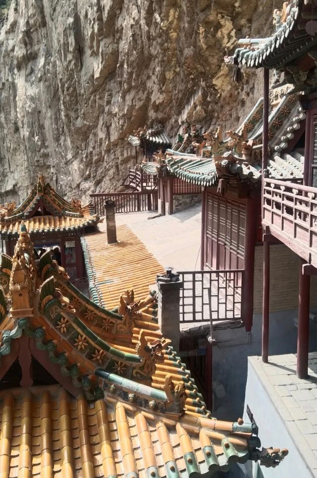 人生總要去一次懸空寺吧，真的太絕了！