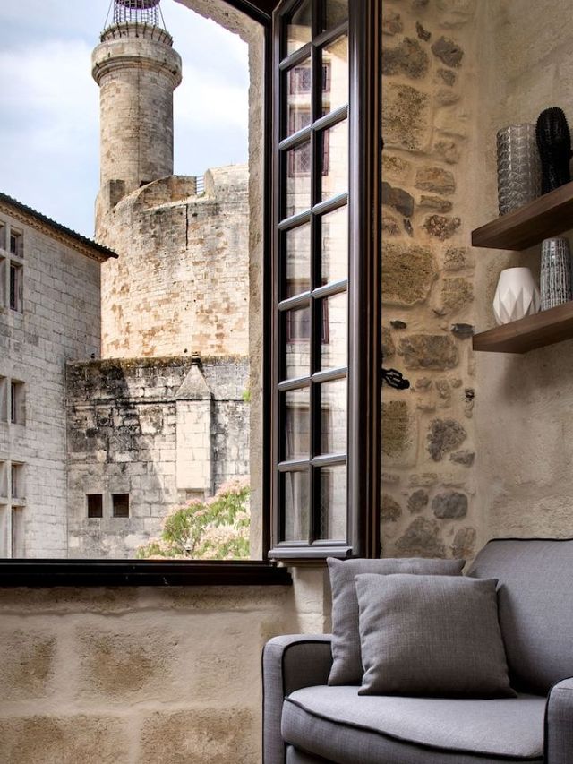 🌟 Aigues-Mortes' Hidden Gem: Chic Comfort & Spa 🌟