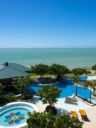 🌴🛏️ Natal's Luxe Beachfront Bliss 🍹🌊