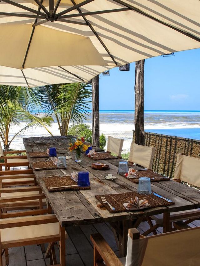 🌴✨ Zanzibar's Hidden Gem: Qambani Luxury Resort 🏖️🛏️
