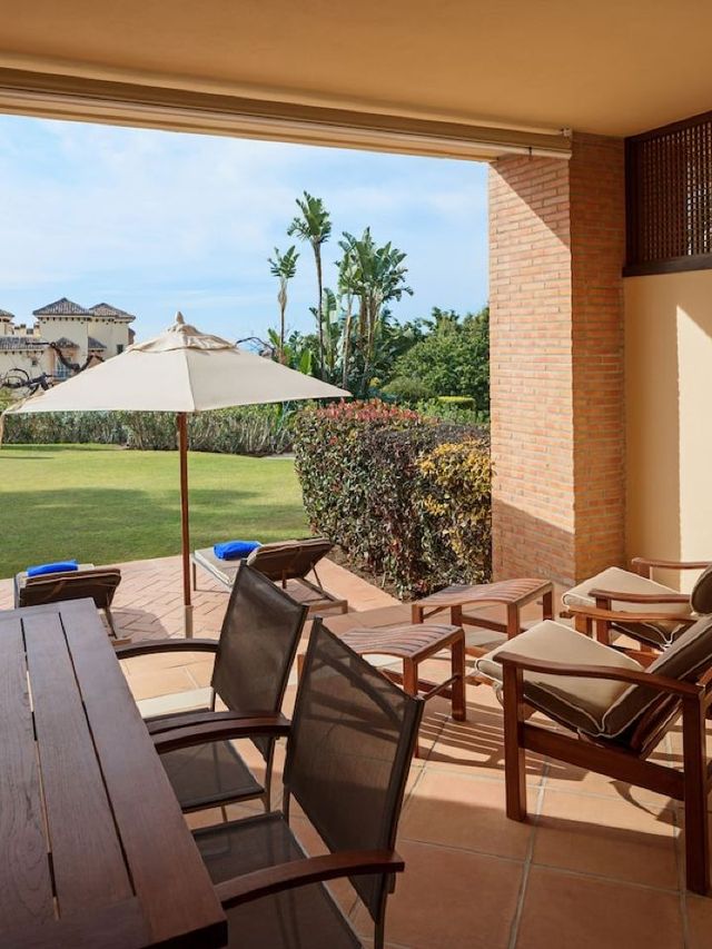 🌟 Marbella's Must-Stay: Deluxe Villas Don Carlos 🌴