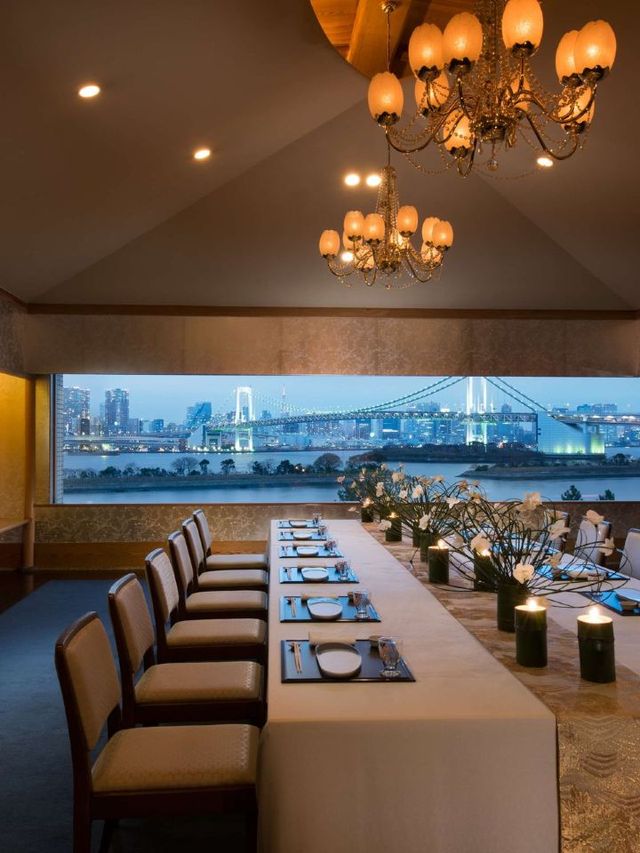 🌆 Tokyo's Top Stay: Hilton Odaiba's Bay Views & Bliss 🏨