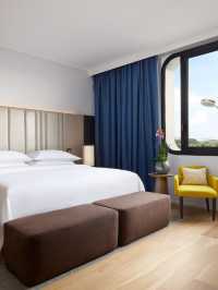 🌟 Milan's Luxe Retreat: Sheraton San Siro 🏟️✨