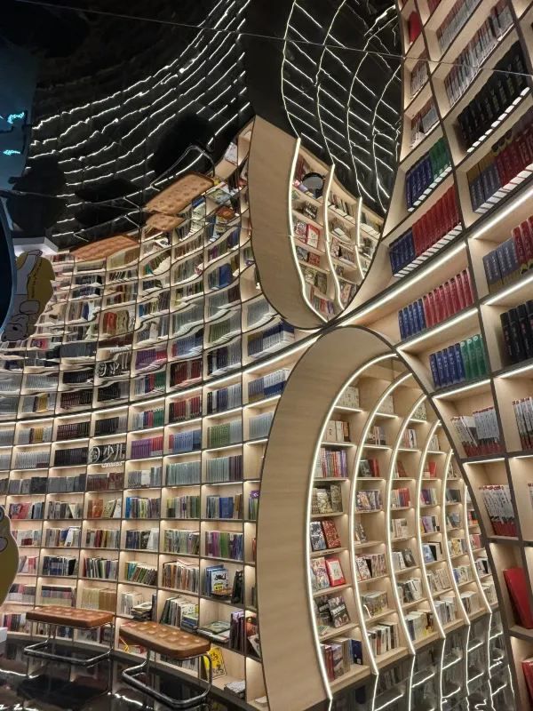 深圳南山📚魔幻書店打卡地