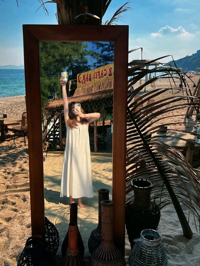 Mooon Beach Club for a happy holiday in shenzhen😍