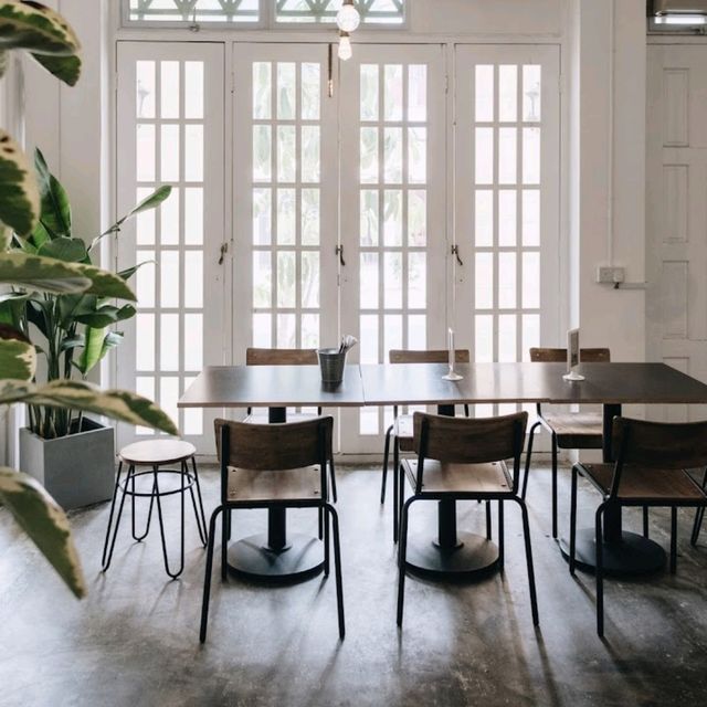 Huge cafe