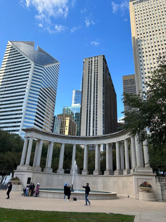 "奇趣芝加哥：城市天際線之旅"。