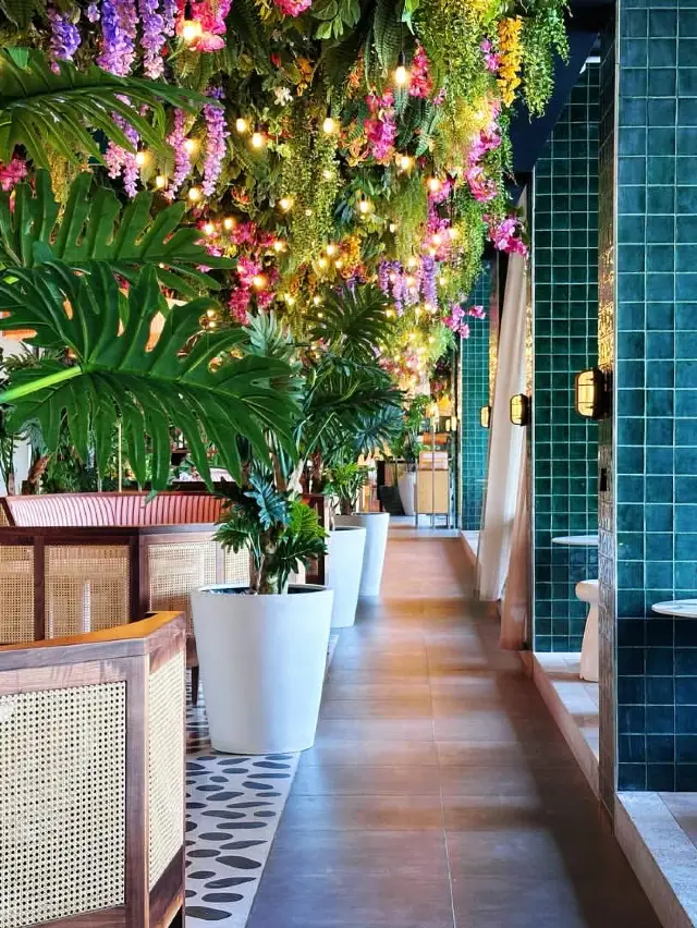 迪拜商業灣剛開業的Mama Shelter簡直太時尚酷炫了！