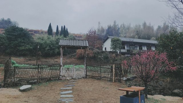 誤入現實版綠野仙蹤，邂逅修水煙雨古村