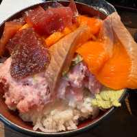 大阪鮪人海鮮丼：梅田駅直通！藍鰭金槍魚盛宴，人均百元吃回本