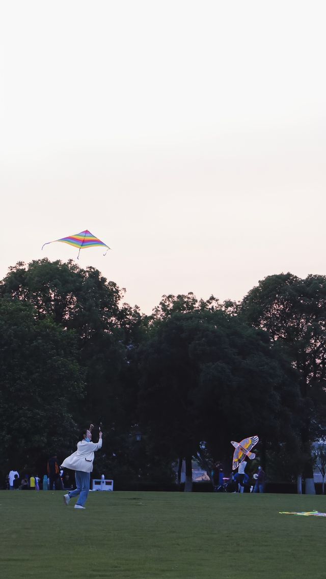 星城漫遊指南 | 赴一場長沙嘅熱辣與溫柔