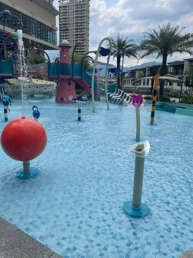 東莞周邊遊｜夏天必衝親子玩水聖地！室內外水上樂園一次玩夠～🌊