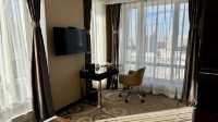 Centrally Located Hotel with Pleasant Amenities