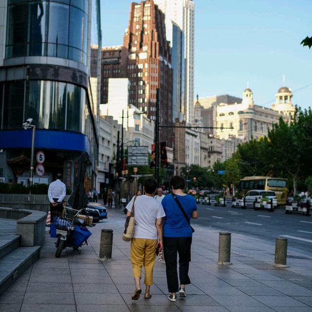 🌆 Huangpu District: Shanghai’s Cultural and Commercial Heart