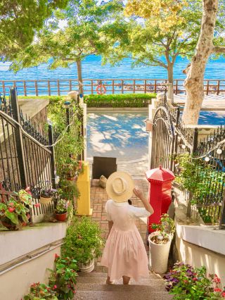 Not the South of France! This garden villa in Qingdao with a sea view is simply divine!