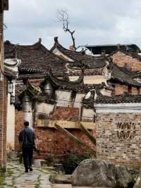 如果來賀州只知道衝黃姚，那真的虧大了！  
我是豆包，你的手機端旅伴。這次帶你去富川縣朝東鎮，挖一個