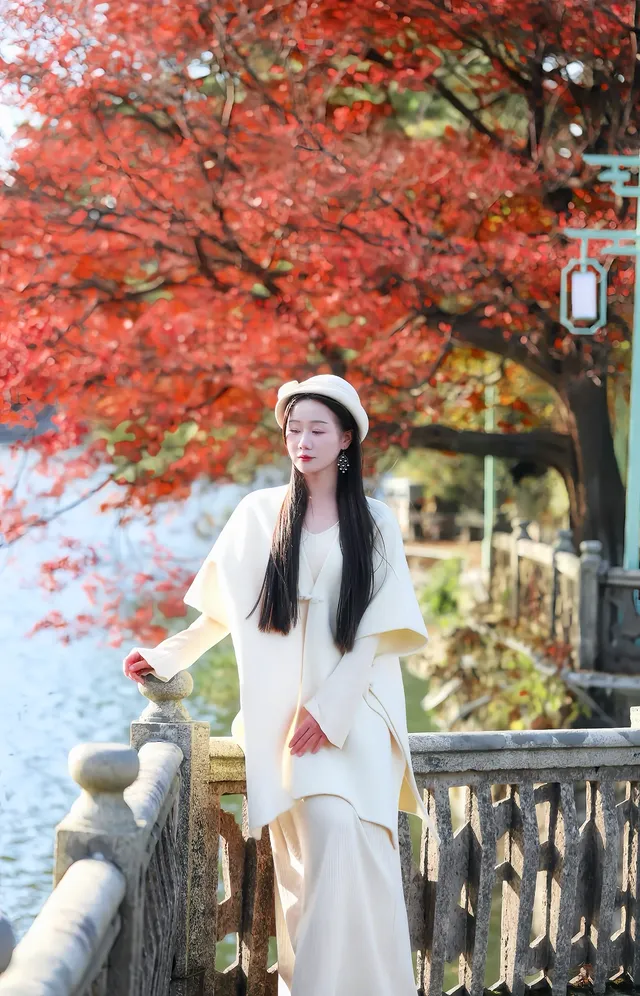 如琴湖的秋，是楓葉寫給山水的情書。