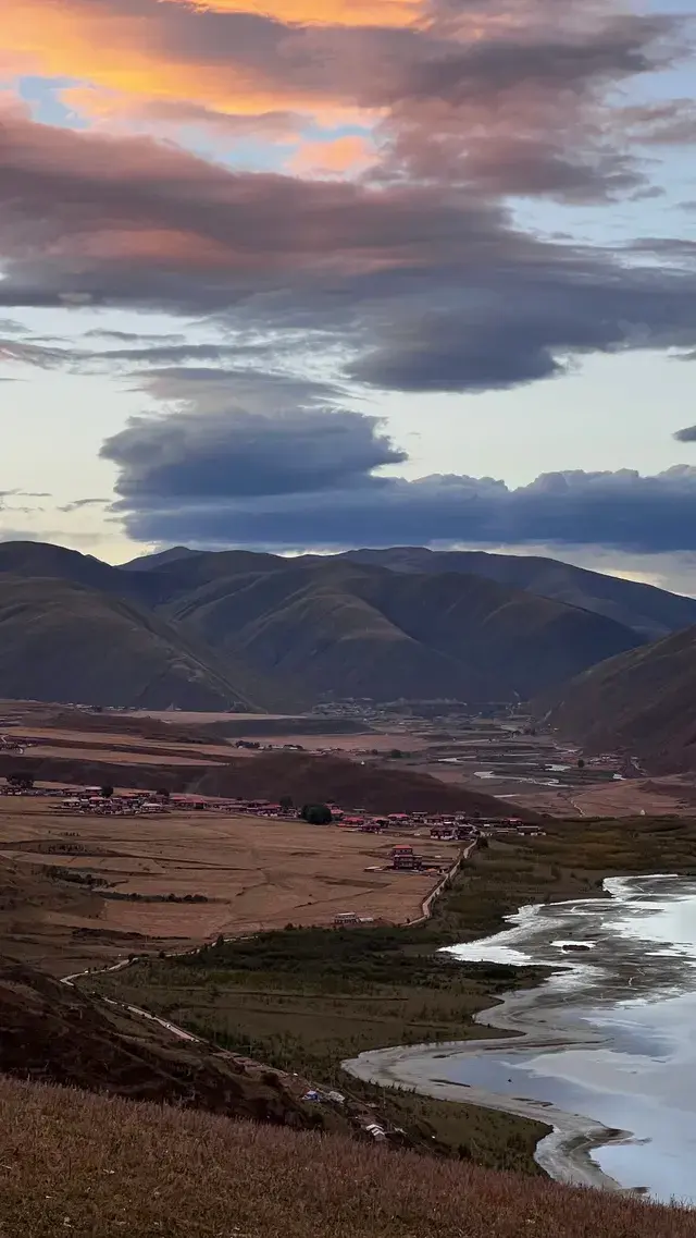 不在國外,這裡是川西卡薩湖 不在國外,這裡是川西卡薩湖