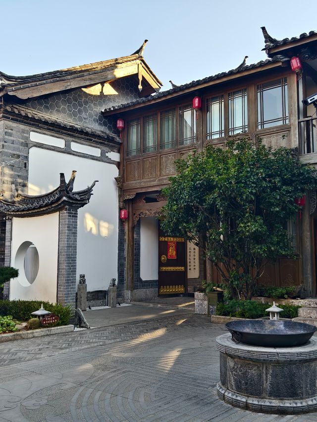 晴日暖庭，邂逅納西浪漫