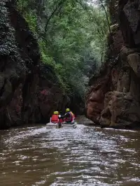 不上班，去昆明追風