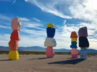 拉斯維加斯｜Seven Magic Mountains很出片