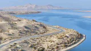 Bosten Lake in Xinjiang｜The southern route outside the scenic area is the real treasure!