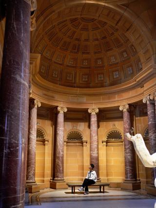 The Art Gallery of New South Wales, Sydney, is much better to stroll than I thought.
I originally thought I was just dropping by to check it out, but it was at AGNSW