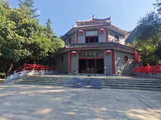 秦嶺の首――霊宝娘娘山（2）