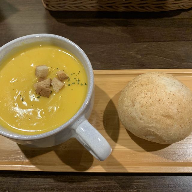 想 國家戲劇院-CP值很高的餐廳