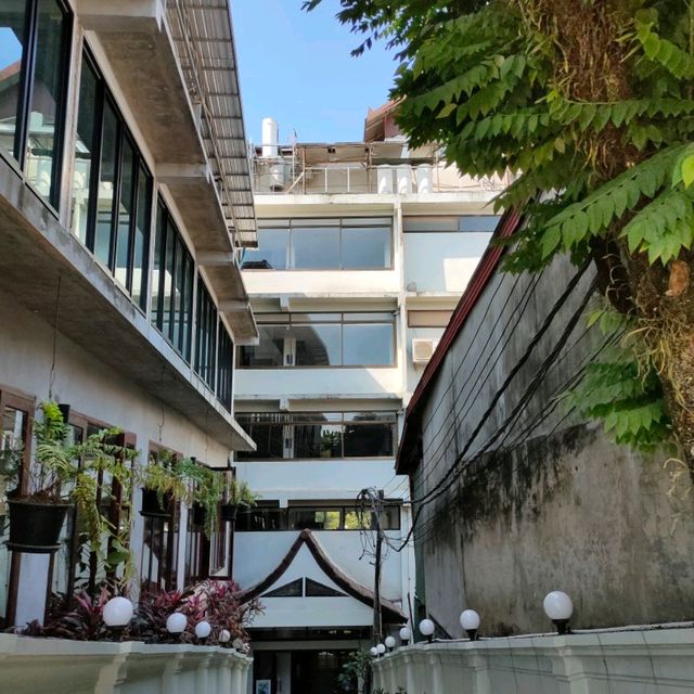🇱🇦ラオス ヴァンヴィエン【Silver Naga Hotel】立地、部屋からの景色、ホスピタリティが最高!!