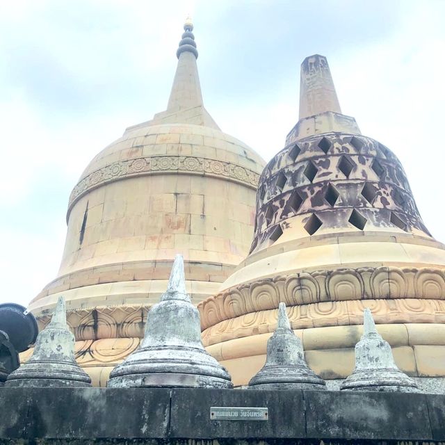 🙏🏻  วัดป่ากุง : บุโรพุทโธ แห่งเดียวในประเทศไทย 🙏🏻