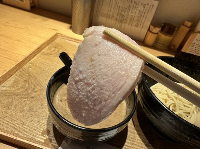 東京｜新橋人氣濃厚豚骨沾麵