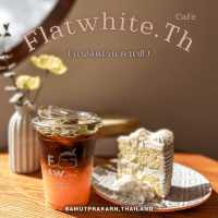 Flatwhite Cafe.Th : คาเฟ่น่ารักสไตล์มินิมอล 