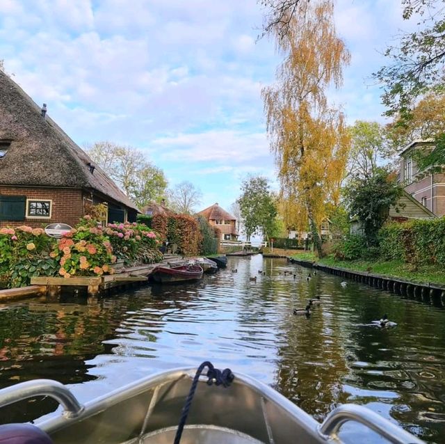 My dream destination...Giethoorn 😍