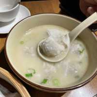 八色小籠包，搶眼又美味