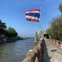 วัดถ้ำเขาเต่า วัดริมทะเลวิวสวย  ในหัวหิน