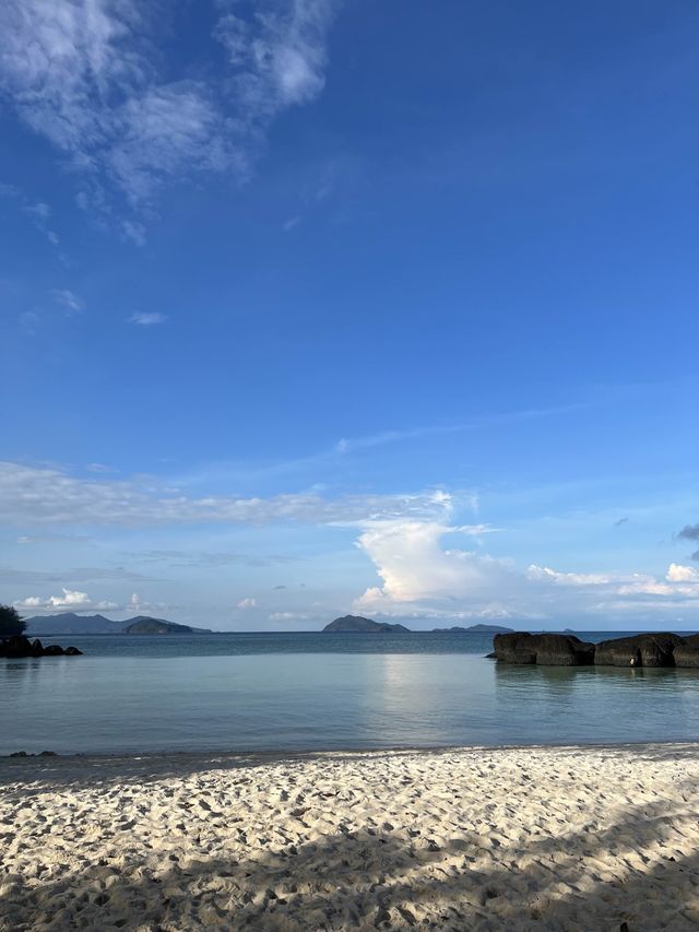 เกาะขาม หาดสวย น้ำใส ไม่ไกลกรุงเทพ