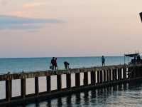 รับลมชมพระอาทิตย์ตก หาดแม่รำพึง จ.ระยอง