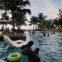 Relaxing and fun staycation at Timurbay 🌊 