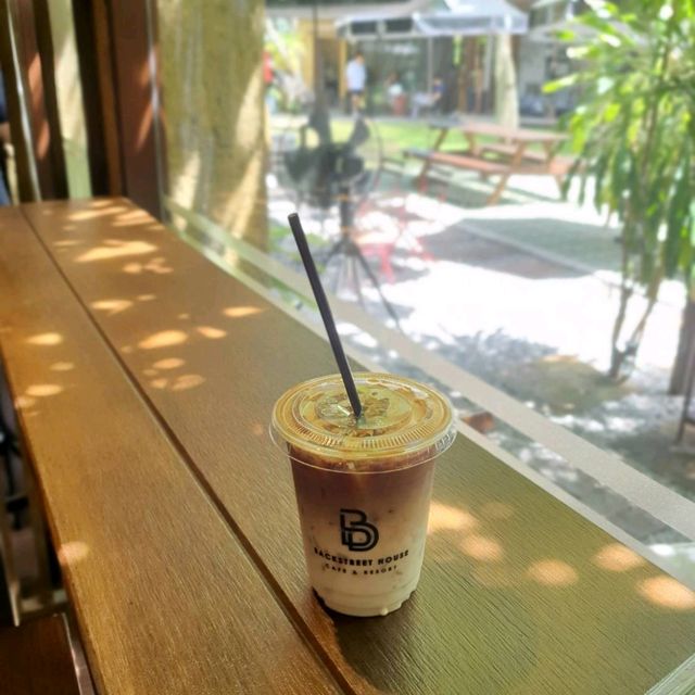 Backstreet House Pattaya ☕️