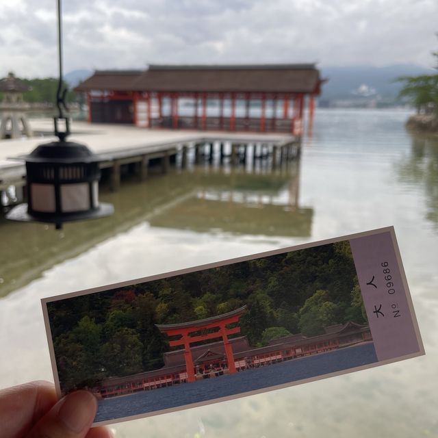 【広島県】早朝の嚴島神社を貸切気分で参拝！