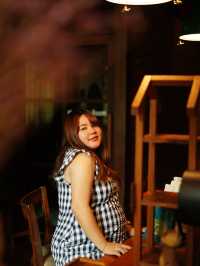 คาเฟ่กลางสวนดอกไม้ Lifehouse Cafe ฉะเชิงเทรา