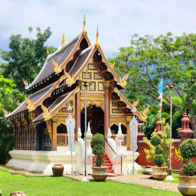 โลหะปราสาท​แห่งที่​ 4  ของโลก