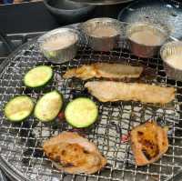 《月 炭火燒肉》