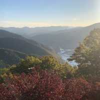 바위 위 작은 사찰에서 단풍구경, 구례 사성암🍁