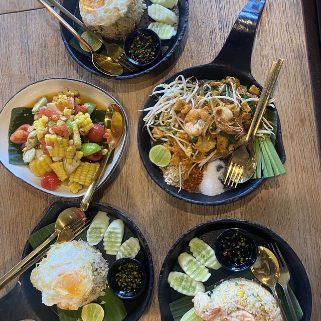 You & Me Cafe Kanchanaburi 🇹🇭🫰