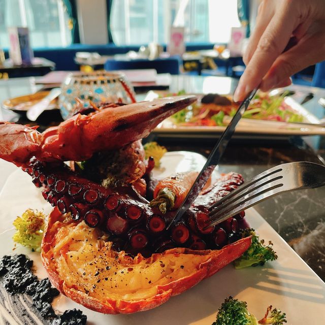 打卡樓上酒吧餐廳