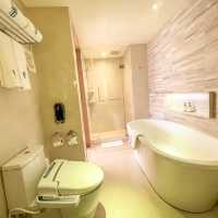 Banyan Tree Bangkok กับห้องกระจกทรงโค้ง
