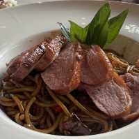 สปาเกตตีอกเป็ดอร่อยเด็ดที่ร้านฤดูกาล ปทุมธสนี