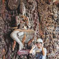 ปราสาทไม้ริมทะเล